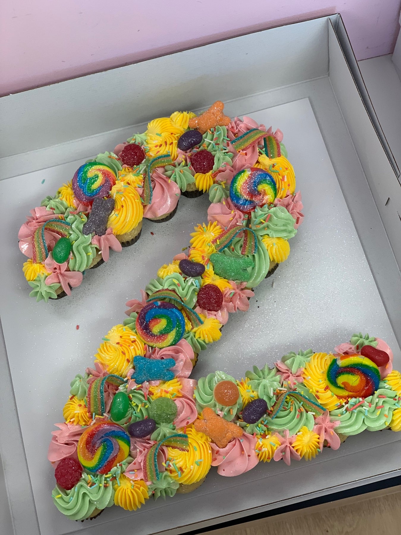 50th Celebration Number Cupcake Cake – Eazy Peazy Lemon Squeezee